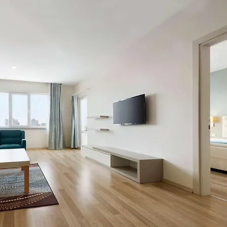 Hawthorn By Wyndham Hotel Cerkezkoy