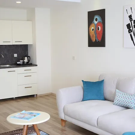 Hawthorn By Wyndham Hotel 4*