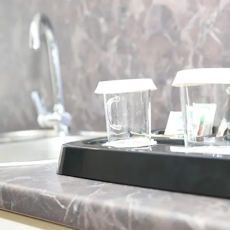 Hotel Hawthorn By Wyndham 4*